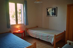 Schlafzimmer 2, 2 Betten